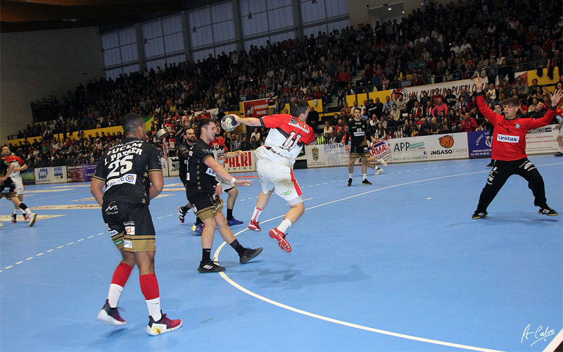 Viveros Herol Bm. Nava derrota 32-25 a Alarcos Ciudad Real