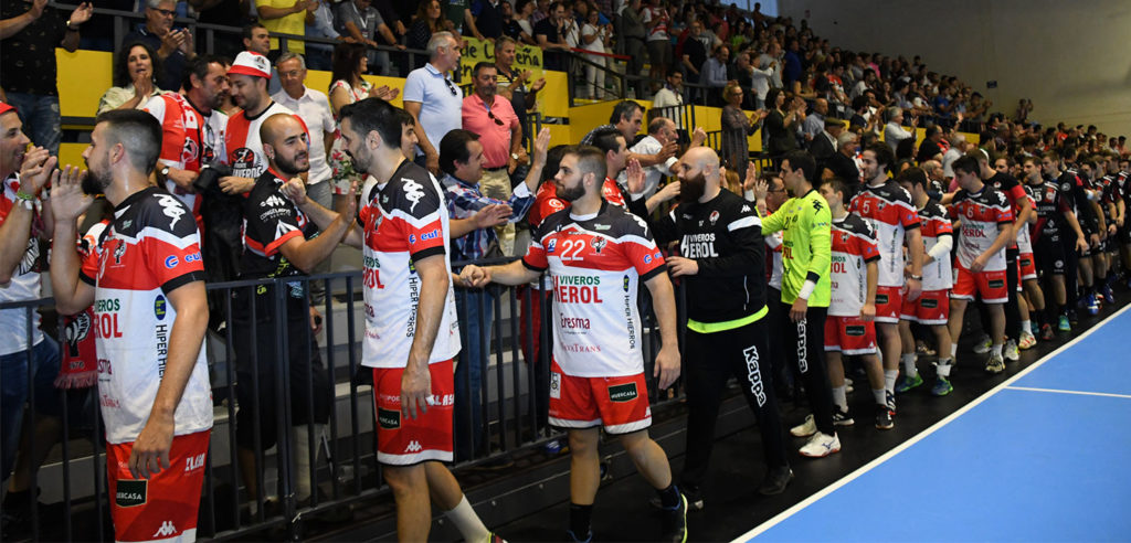 Agradecimiento de los jugadores a la afición