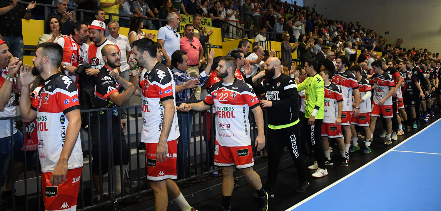 Agradecimiento de los jugadores a la afición