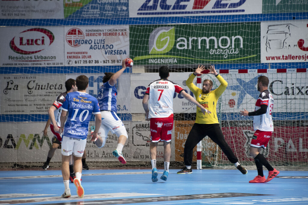 Dani Ramos ante Dzmitry Patotski / Foto: Dani Pérez